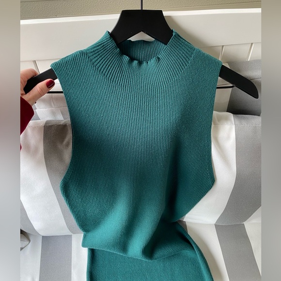 Express, Pine Green, Ribbed Sheath, Midi Dress! - Picture 5 of 6